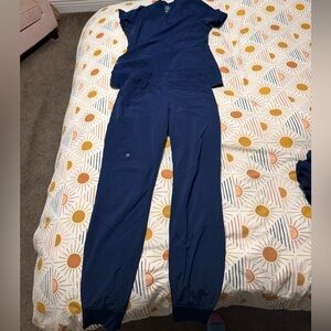 BarcoOne Navy Women's Scrub Pants & Top Set